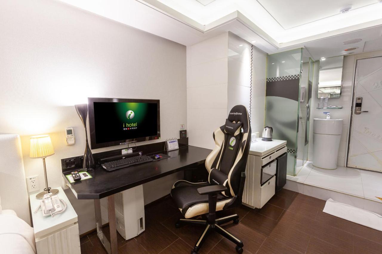 I Hotel - Taoyuan Bagian luar foto